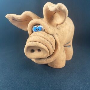 Canadian Grant Pottery Clay Pig 1988!